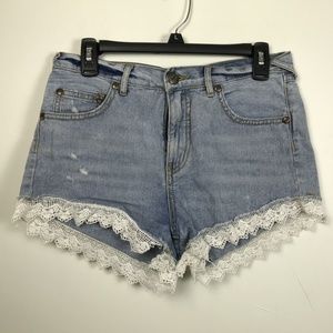 Free People 28 Distress Lace Edge leg Jean Shorts